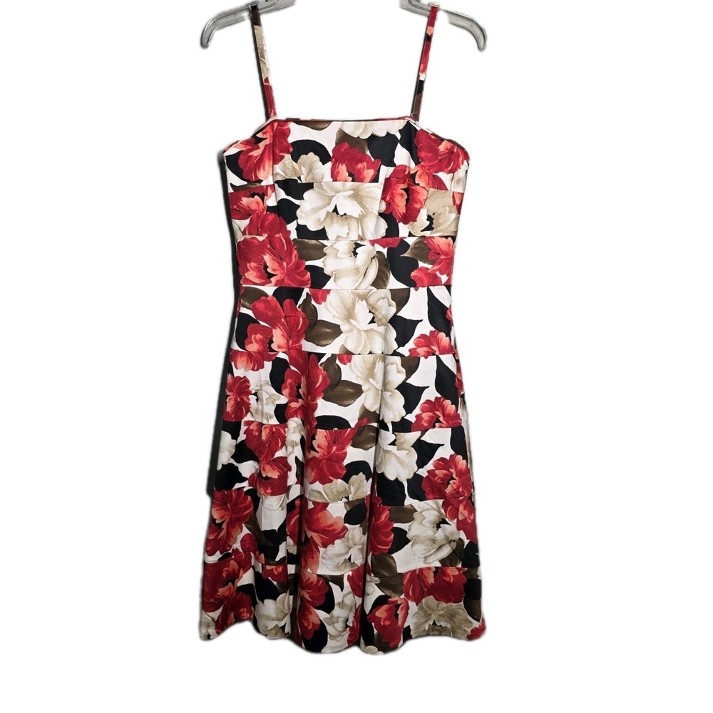 White House Black Market Womens Size 4 Floral Mini Strapless Dress With Pockets